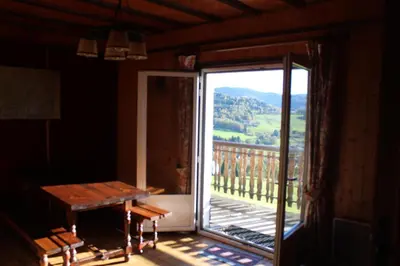 Vue générale sur la montagne ou vue sur la montagne depuis l'appartement