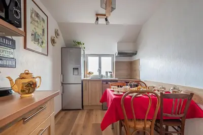 Cuisine ou kitchenette dans l'établissement À la Vieille Faïence