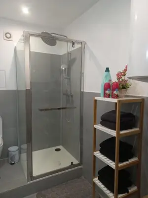 Salle de bains dans l'établissement Le Gerwig Colmar Centre