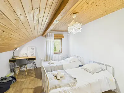 Un ou plusieurs lits dans un hébergement de l'établissement ⁂⁂ GITE LE PRES AU CERF [CLEDICIHOME] 2 steps from the LISPACH resort // PRIVATE toboggan run! SNOWSHOE DEPARTURE ⁂⁂