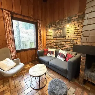 LA POMME DE PIN 2 Appartement avec terrasse