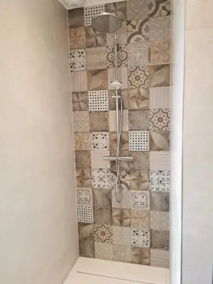 Salle de bains dans l'établissement Superbe Maison Jacuzzi+Piscine au cœur des vignes