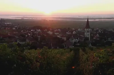 Lever ou coucher de soleil vu de l'appartement ou à proximité