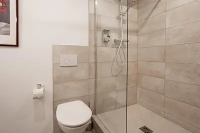 Salle de bains dans l'établissement Les Suites - La Cour St Fulrad