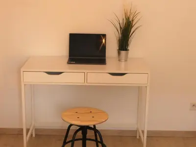 Télévision ou salle de divertissement dans l'établissement LE STRASBOURG - Confortable maison de ville