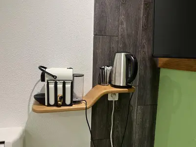 Plateau bouilloire dans l'établissement Le Domaine du Verger, Chambres d'Hôtes