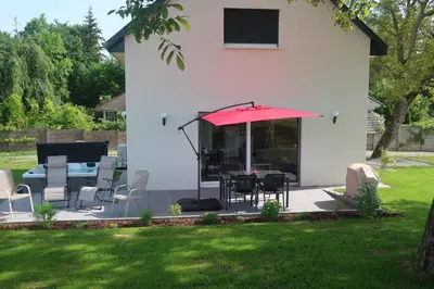 Jardin de l'établissement gîte les bouleaux