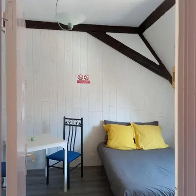 Un ou plusieurs lits dans un hébergement de l'établissement Colmar: studio dans le centre historique