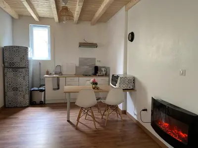 Cuisine ou kitchenette dans l'établissement Le Chêne: Petit Chalet cosy proche de Mulhouse