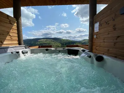 Vue générale sur la montagne ou vue sur la montagne depuis l'appartement