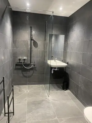 Salle de bains dans l'établissement Chalet Jersey