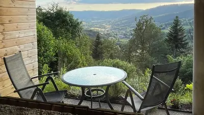 Vue générale sur la montagne ou vue sur la montagne depuis l'appartement