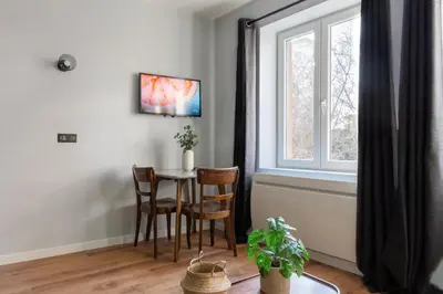 Télévision ou salle de divertissement dans l'établissement Travel Homes - The Parc, next to Champ de Mars