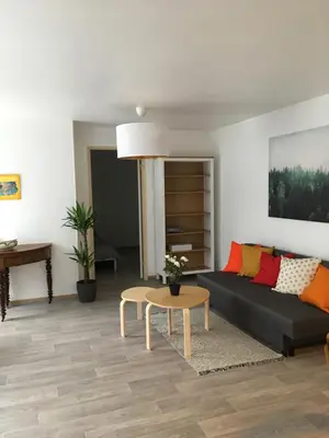 Coin salon dans l'établissement SAMBA appartement de charme 5 pers, arrière cour, patio