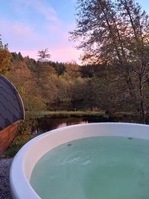 Piscine de l'établissement La petite ferme ou située à proximité