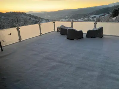 Vue générale sur la montagne ou vue sur la montagne depuis l'appartement