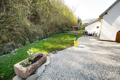 Jardin de l'établissement Gîte de charme refait à neuf, à Rimbach en Alsace.