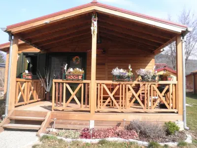 Jardin de l'établissement Chalet Confort Aloya