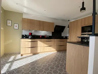 Cuisine ou kitchenette dans l'établissement L'Escampette, superbe appartement avec terrasse
