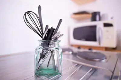 Cuisine ou kitchenette dans l'établissement Charmant Studio au coeur de Jaurès
