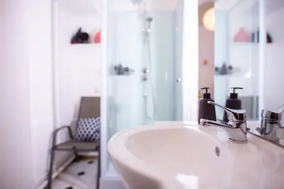 Salle de bains dans l'établissement Charmant Studio au coeur de Jaurès