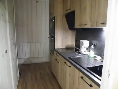 Cuisine ou kitchenette dans l'établissement Appartement a la montagne ,vue sur les pistes