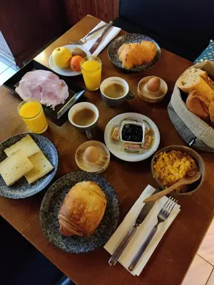 Nourriture dans l'hôtel ou à proximité