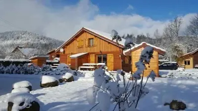 L'établissement Chalet exposition plein sud en hiver