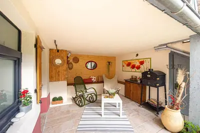 Coin salon dans l'établissement gîte la Fonderie