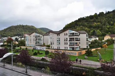 Vue générale sur la montagne ou vue sur la montagne depuis l'appartement