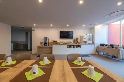 Cuisine ou kitchenette dans l'établissement Lagrange Apart Hôtel Mulhouse Saint Sauveur