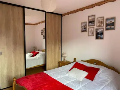 Un ou plusieurs lits dans un hébergement de l'établissement Appt 50m2, 4 personnes, ménage, draps et serviettes inclus
