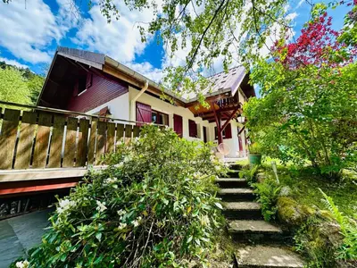 Jardin de l'établissement LES CIMES BLANCHES CLEDICIHOME Chalet 10 pers SPA & Grand terrain 4 MINUTES DES PISTES