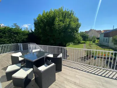 Balcon ou terrasse dans l'établissement Magnifique villa à 5 minutes de Colmar