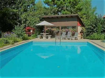 Piscine de l'établissement Hortensia - Piscine partagée ou située à proximité