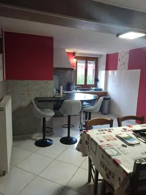 Cuisine ou kitchenette dans l'établissement gite chez Maise
