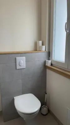 Salle de bains dans l'établissement Le Pic Noir