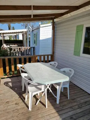 Balcon ou terrasse dans l'établissement Mobil home 6 personnes Alsace