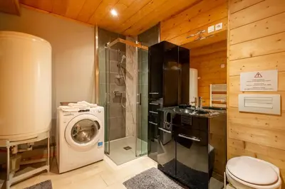 Salle de bains dans l'établissement Les Pistes de Ventron