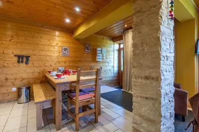 Cuisine ou kitchenette dans l'établissement Les Pistes de Ventron