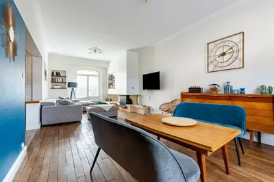 Télévision ou salle de divertissement dans l'établissement Les Libellules - Maison de caractère 5ch