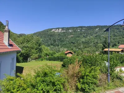Vue générale sur la montagne ou vue sur la montagne depuis la maison de vacances