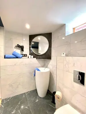 Salle de bains dans l'établissement ✧ La Suite ✧ studio de charme route des vins