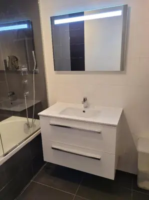 Salle de bains dans l'établissement Le Cocon du Verger