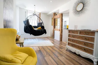 Coin salon dans l'établissement Appartement de la noblesse - designed by C.M