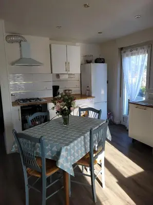 Cuisine ou kitchenette dans l'établissement Appartement Au Cigogneau Wifi-Netflix-Balcon-Parking