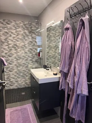 Salle de bains dans l'établissement CHAMBRE D'HOTES DANS MAISON PROCHE de COLMAR