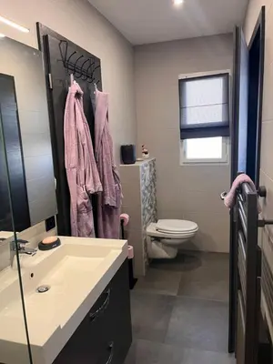 Salle de bains dans l'établissement CHAMBRE D'HOTES DANS MAISON PROCHE de COLMAR