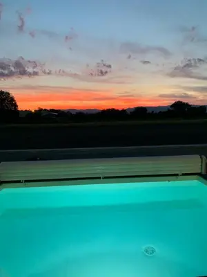 Piscine de l'établissement CHAMBRE D'HOTES DANS MAISON PROCHE de COLMAR ou située à proximité