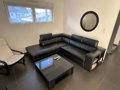 Coin salon dans l'établissement B&B Chambre cosy avec petit-déjeuner inclus Parking prive & box vélo sur la Route des vins
